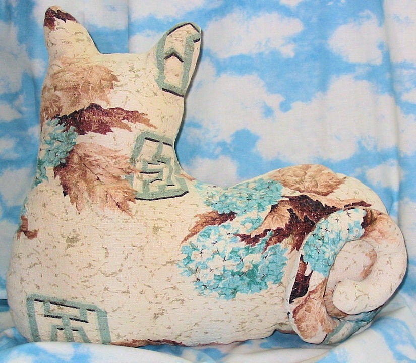 Bark Cloth  Cat  Pillow
