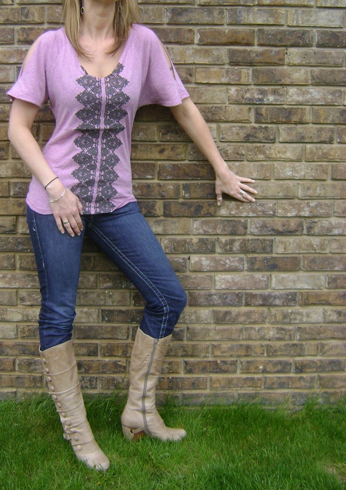 Daily Deal - S, M, L   Lacing Stripe Slit Sleeve Tee in Pink