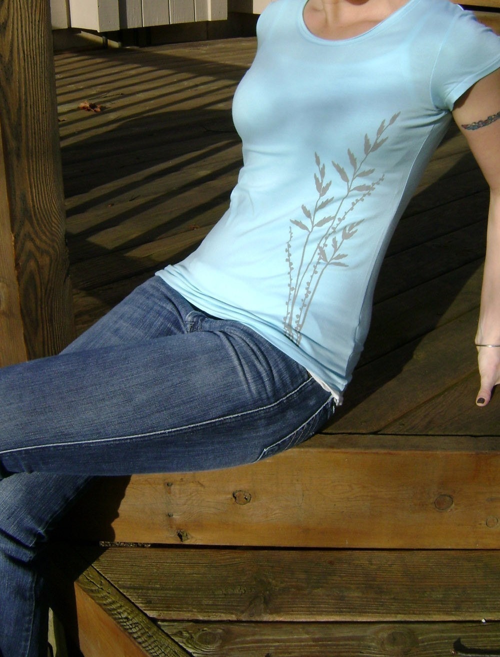 Daily Deal - XS, S, M, L, XL, XXL - Grandma's Garden in Sky Blue Bamboo Tee