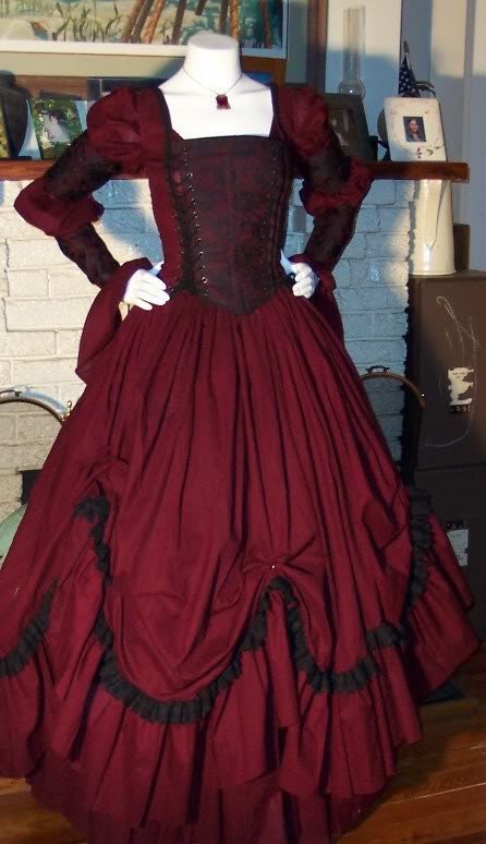 Dracula Gothic Renaissance Pirate Gown Dress costume Vampire Womens