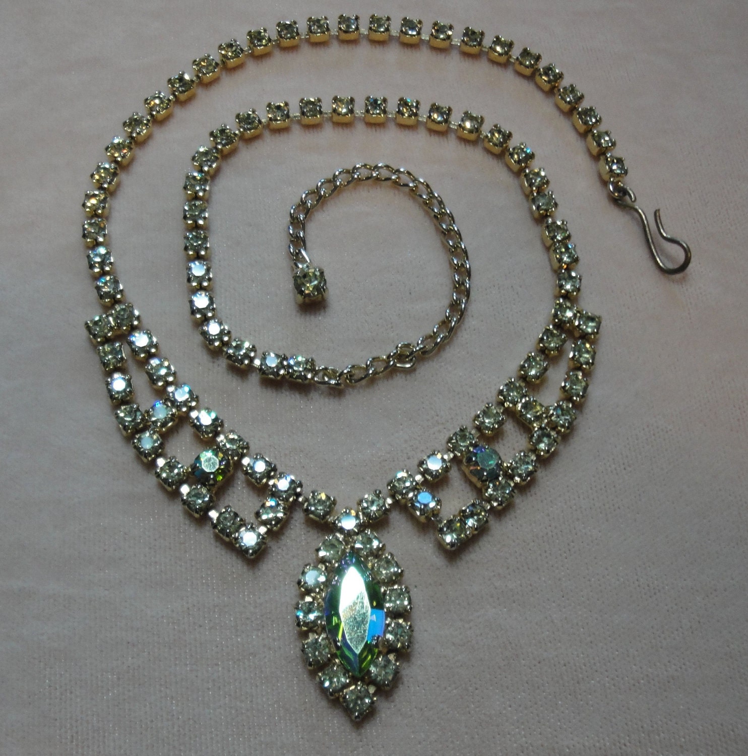 Vintage necklace, prong set rhinestone 1950s era, with lovely center aurora borealis design