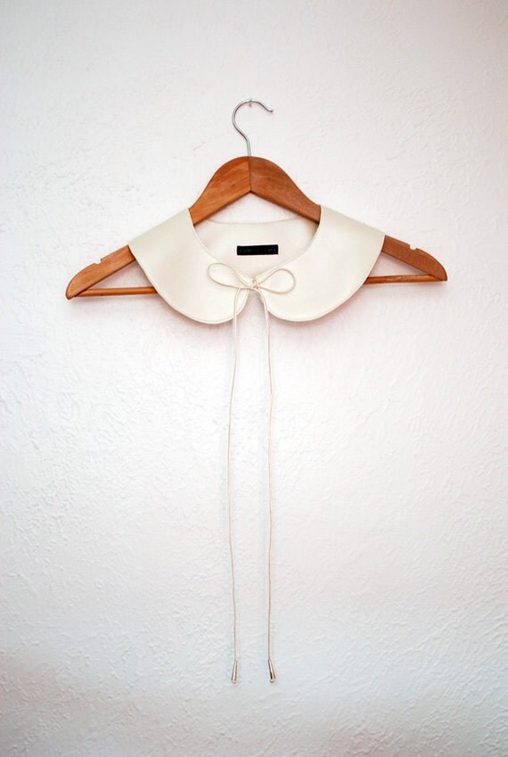 Jolie Môme Pearl Faux Leather Peter Pan Bow Tie Collar by Isabelle Hayes