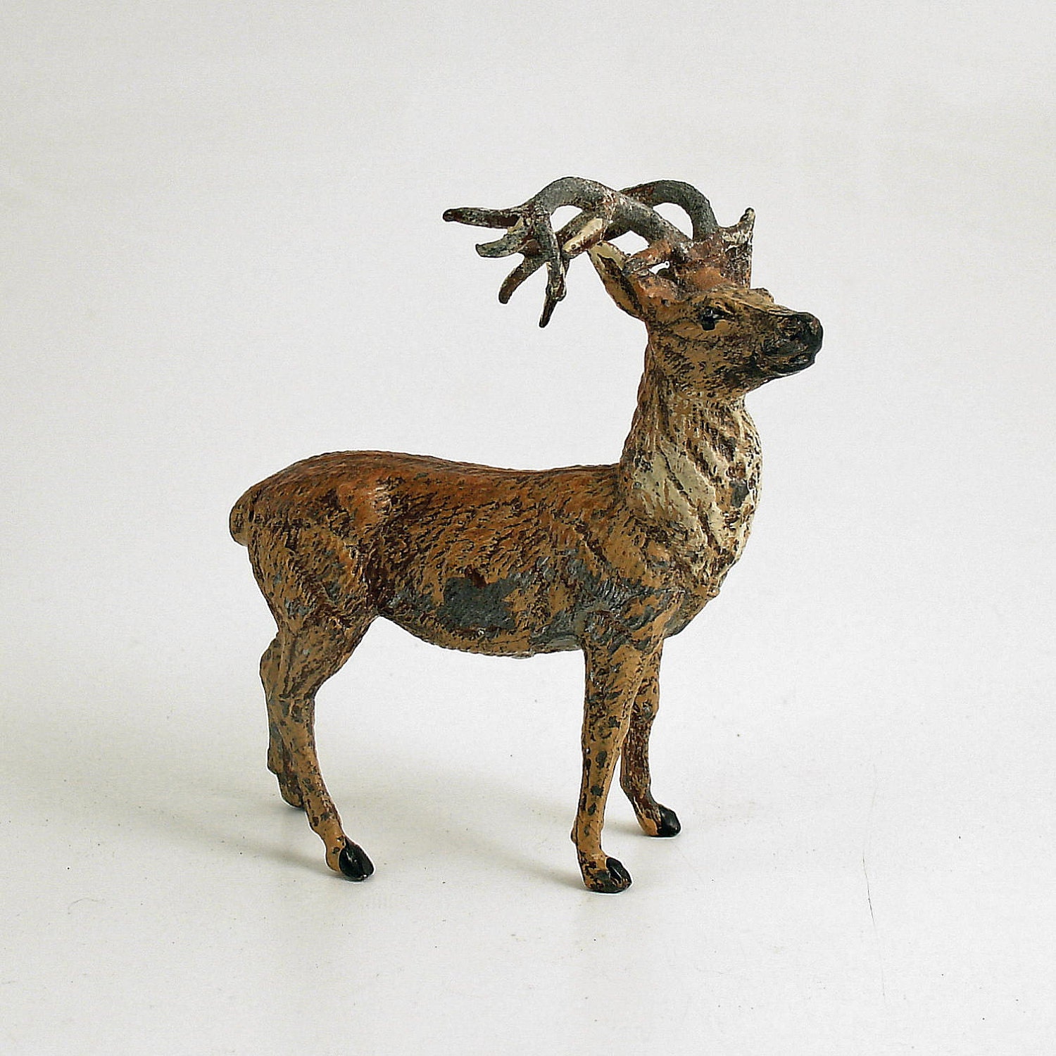 rustic deer figurines