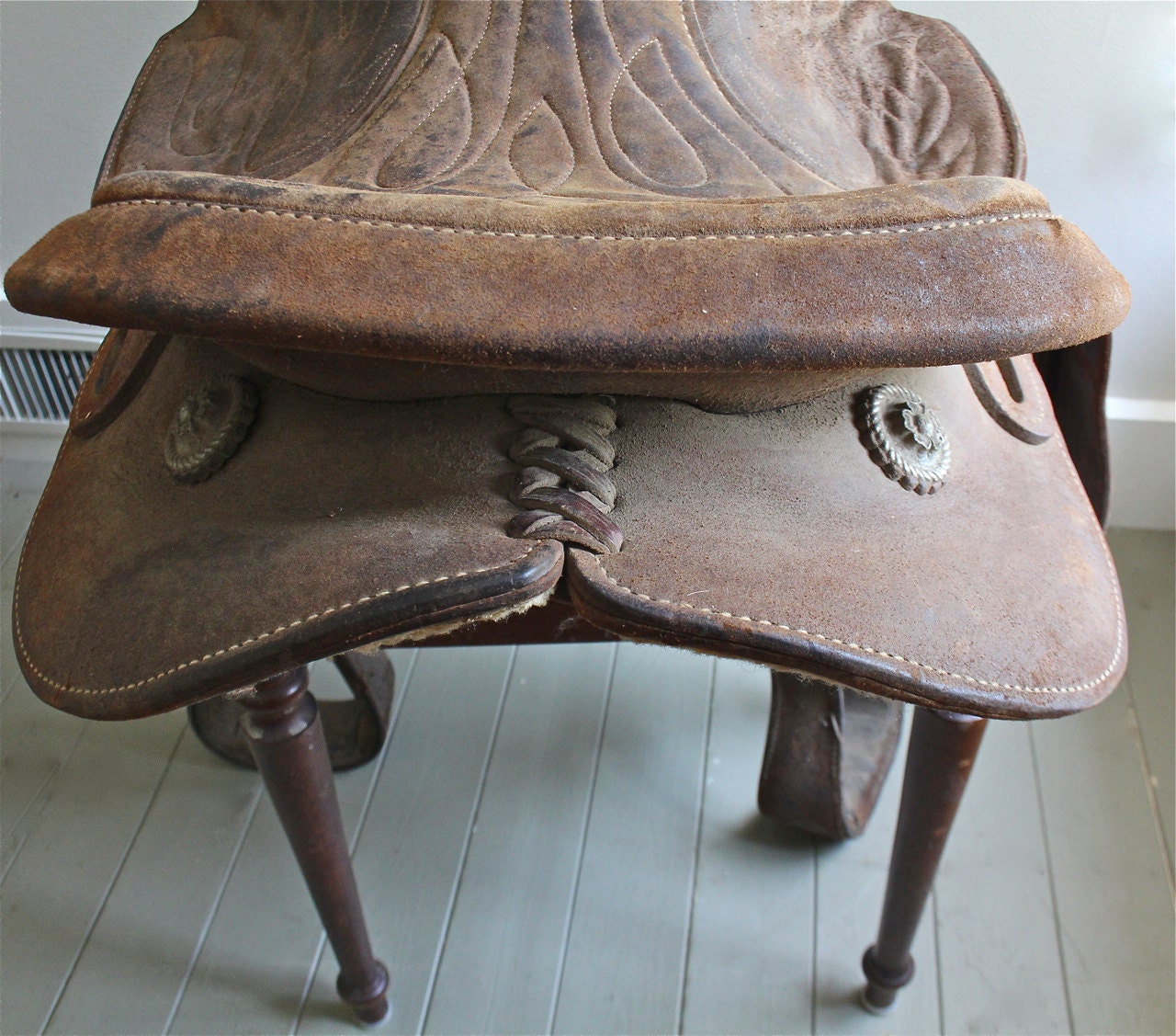 Vintage Western Ranch Saddle