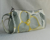 Pleated Wristlet Zipper Pouch // Clutch - Optic Blossom in Linen