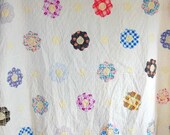 Vintage Flower Applique Quilt 70 x 92