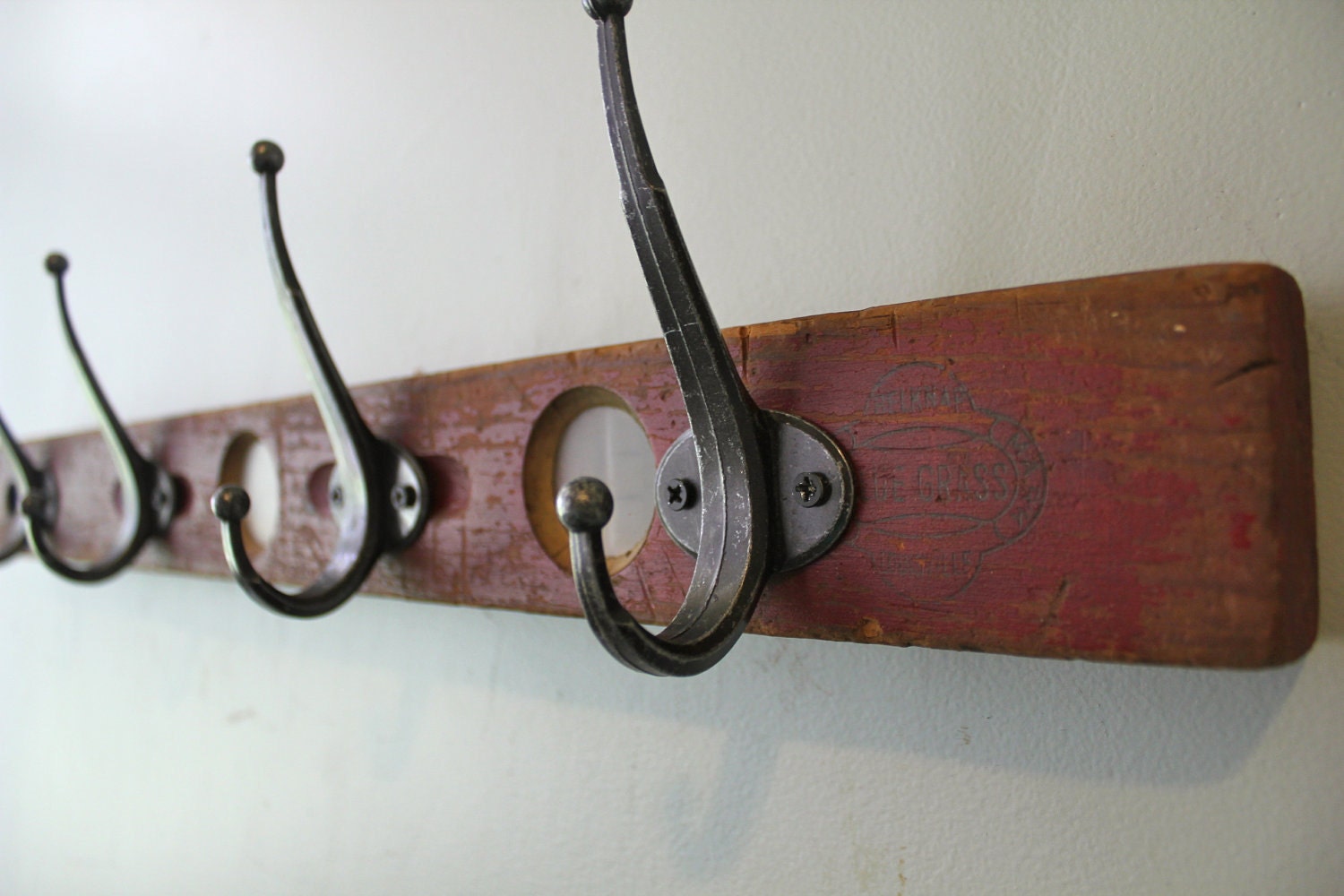 Red Level Wall hook Rack