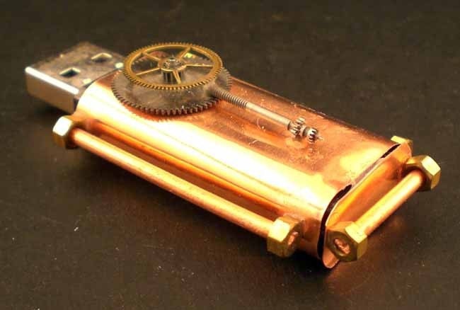 Steampunk Copper Flash USB Drive 2GB Gearing Detail