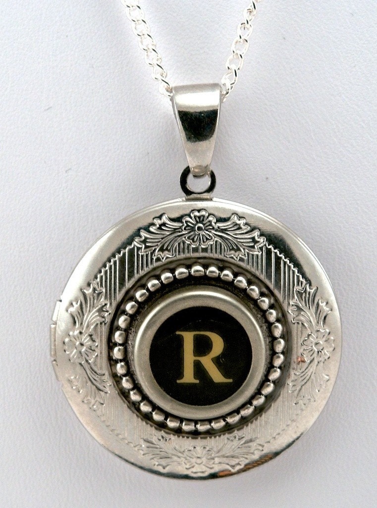D letter locket Clearance