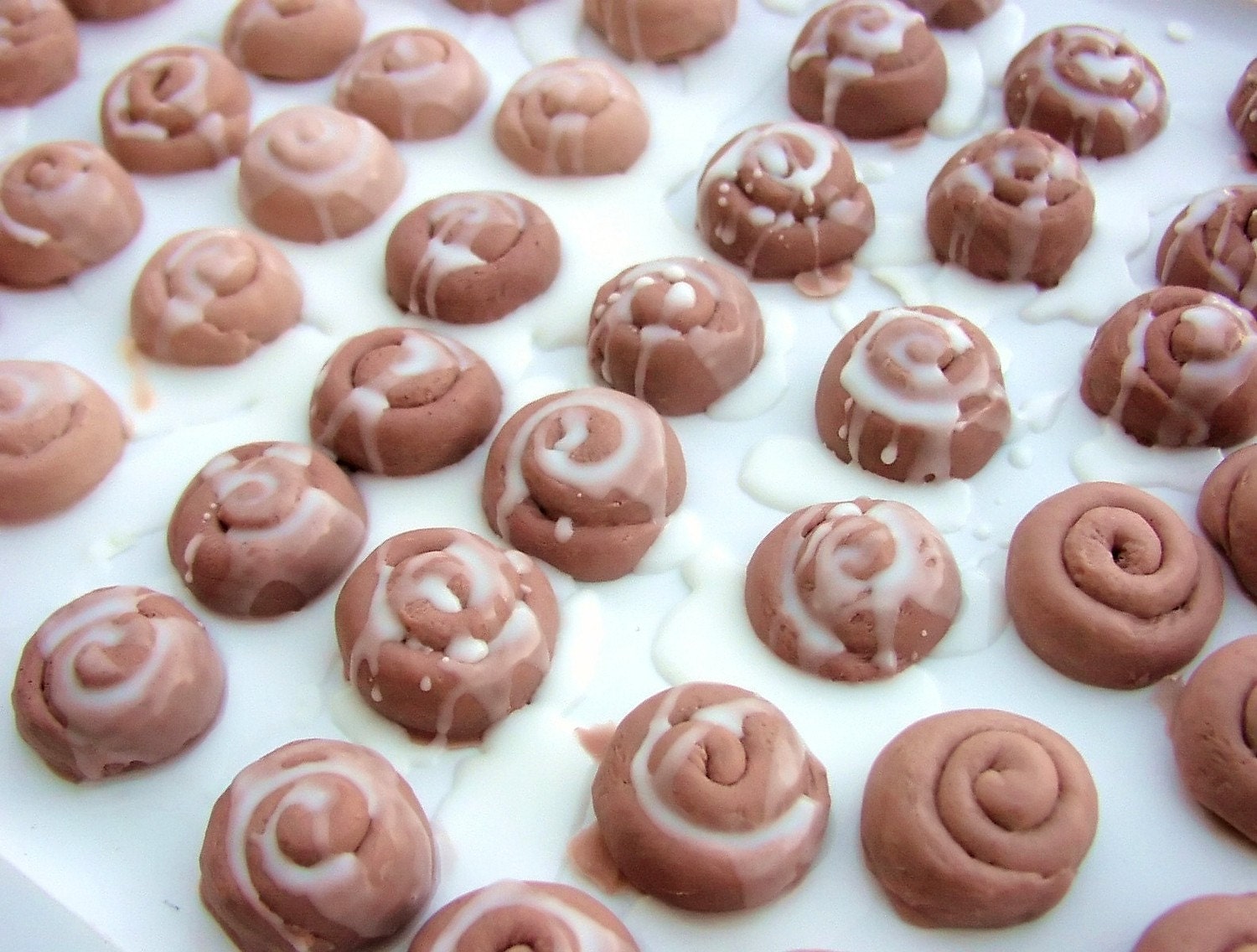 Baby Shower Soap Favors - Bun in the Oven Soap Favors - 30 Mini Glycerin Cinnamon Bun Soapss
