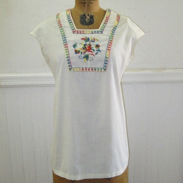 Vintage Mexican Embroidered Tunic Top