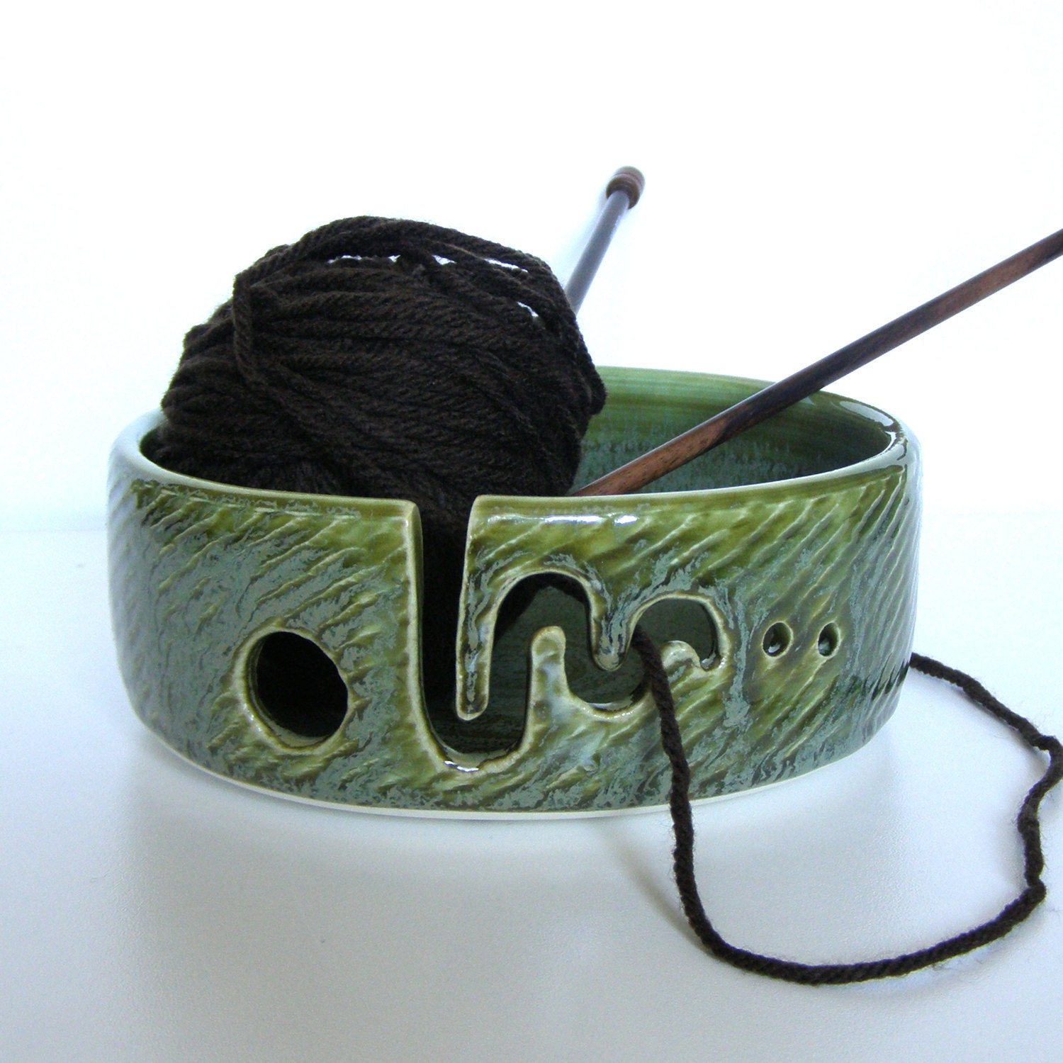 SM 6" Yarn Bowl for Knitters and Crocheters in Green, Glossy, Rope Impressed