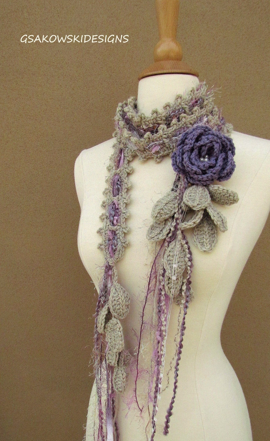 Queen Ann Rose Lariat-Lavender nr 2