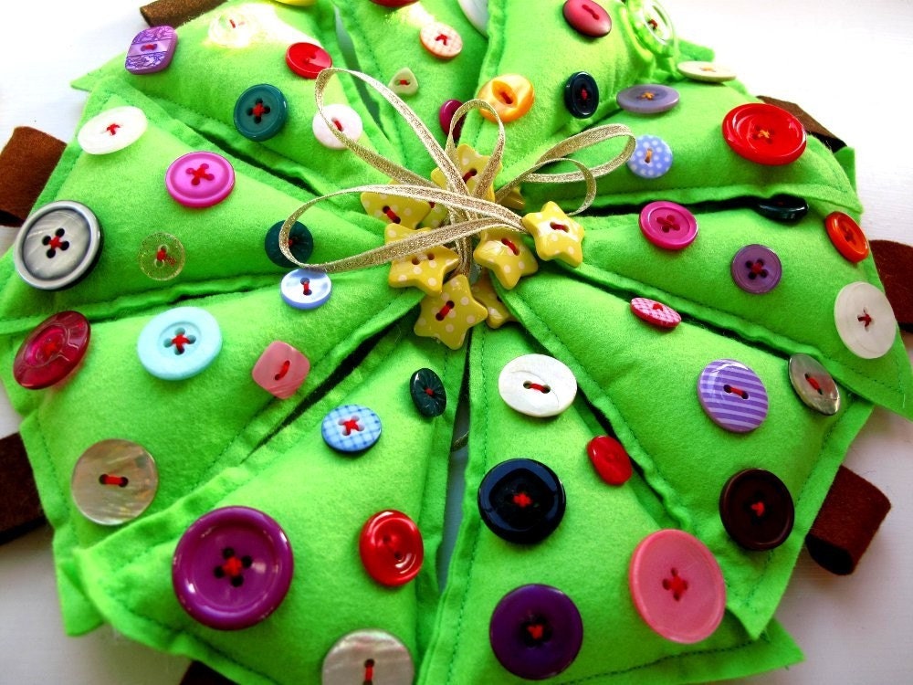 Christmas Trees wholesale pack 10x Felt Trees dipped in buttons