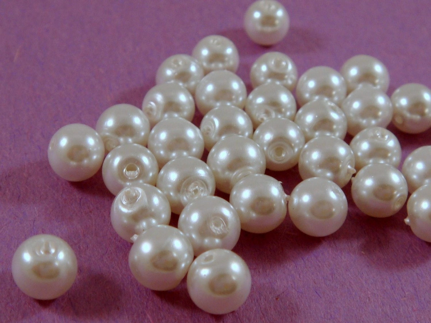 74 White Glass Pearl 6mm - 14 inch - 5858