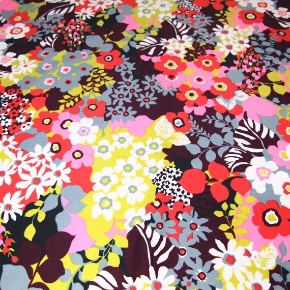 vintage 70s novelty print fabric featuring wild by vintagevice