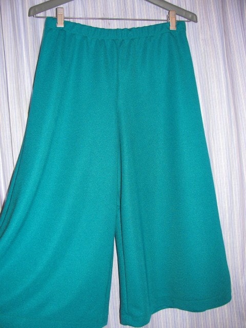 Kelley Green Gaucho Pants