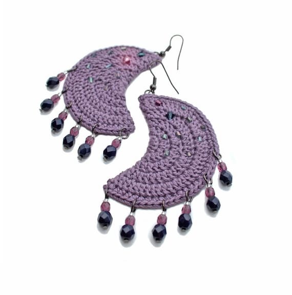 MADE to ORDER - CUSTOMIZABLE - Polvere di Luna - Earrings, moon, half moon, fiber, crochet, crystals, seed beads, swarovski crystals
