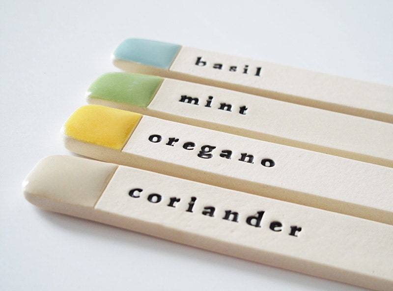 4 herb garden labels.