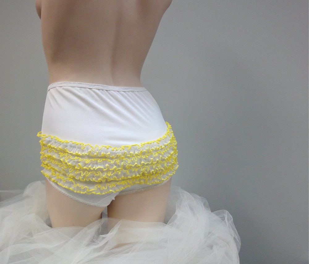 Vintage Lace Ruffle Panty White Nylon Rhumba By StelmaDesigns