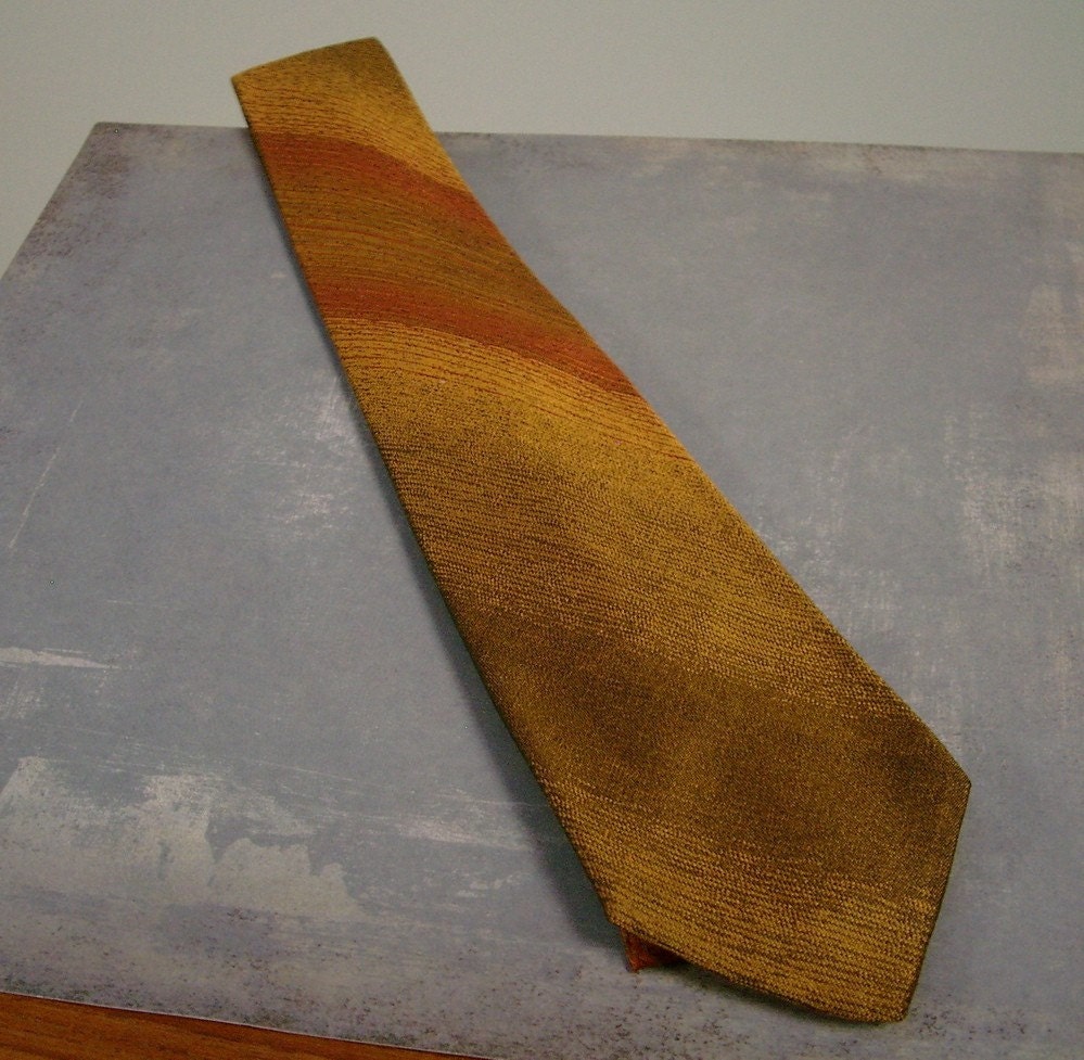 Mens Vintage 1960s Silk Tie Penneys TOWNCRAFT Gold and Copper Diagonal Ombre Tonal Stripes
