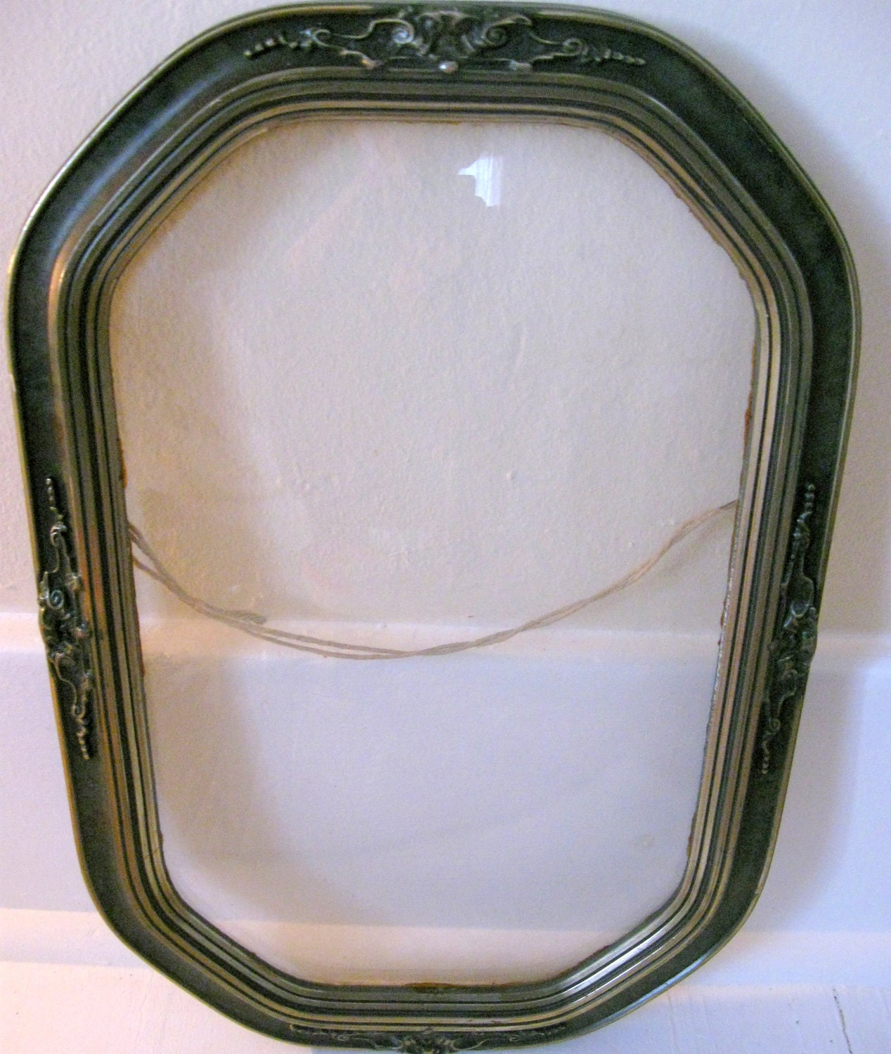 Antique Oval Frame with Convex Glass for by Somethingcharming