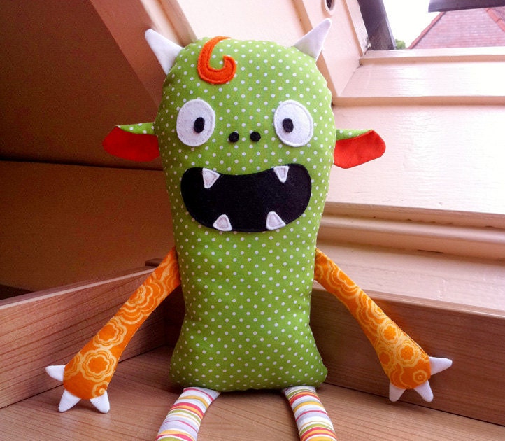 Monster Doll pdf sewing pattern - Halloween softie Stuffed toy