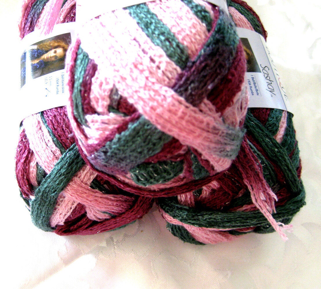 Flamenco ruffling mesh yarn, BALLET, pink with teal, Red Heart Boutique Sashay