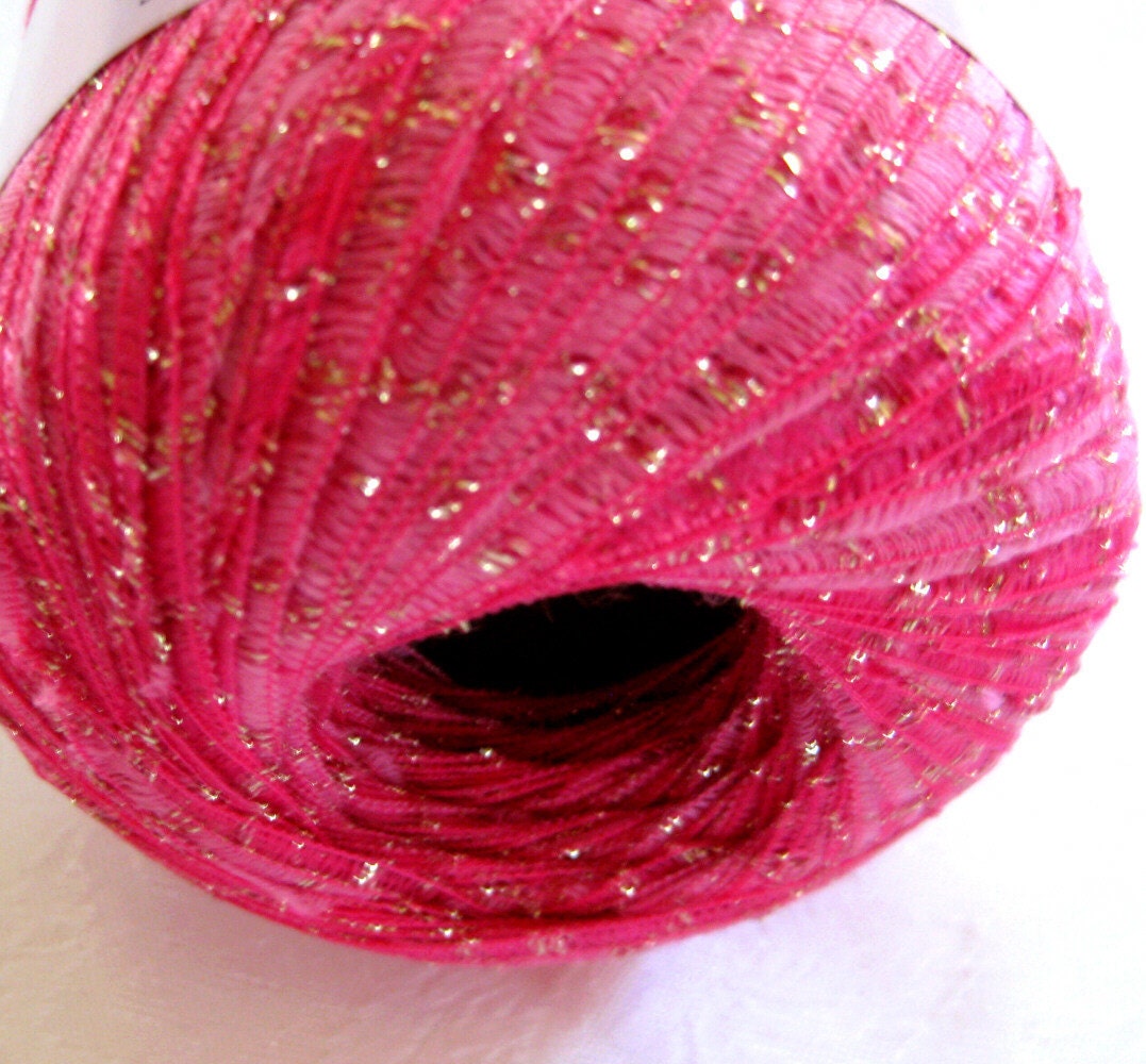 Glitter Ribbon yarn, Magenta pink Numei Desire, worsted weight, 005