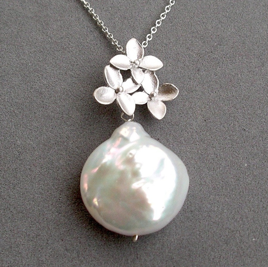white coin pearl and silver flower necklace by rockedjewelry