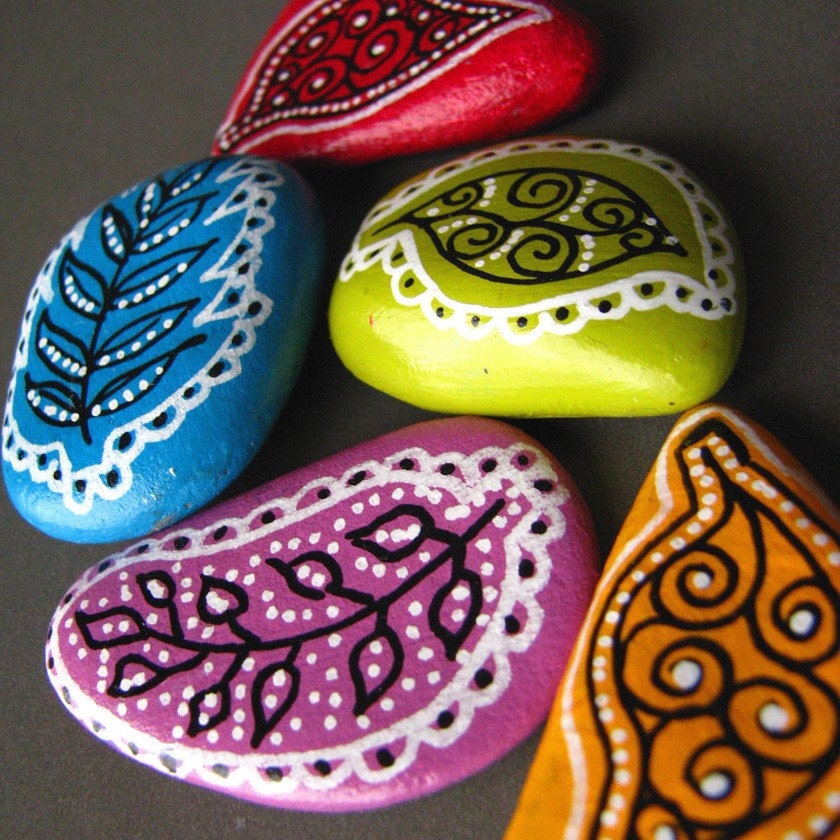 Painted beach pebbles magnets - set of 5 colorful magnets