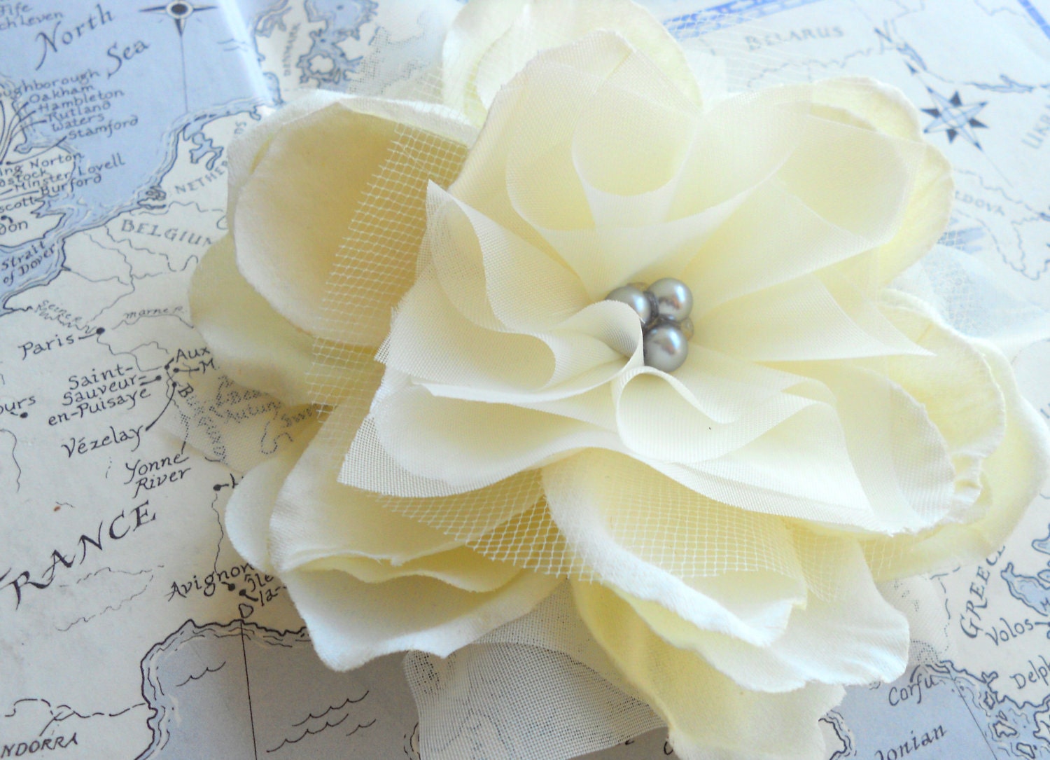 Small Pacific Ivory Peony Bridal Hair Flower with Silver Grey Pearls- Weddings, Bridesmaid, Set, Pearls, Gift