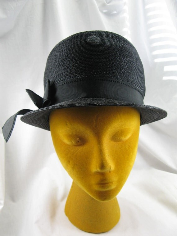Vintage 40s 50s Black Straw Ladies Fedora Toque by jenniesjunque