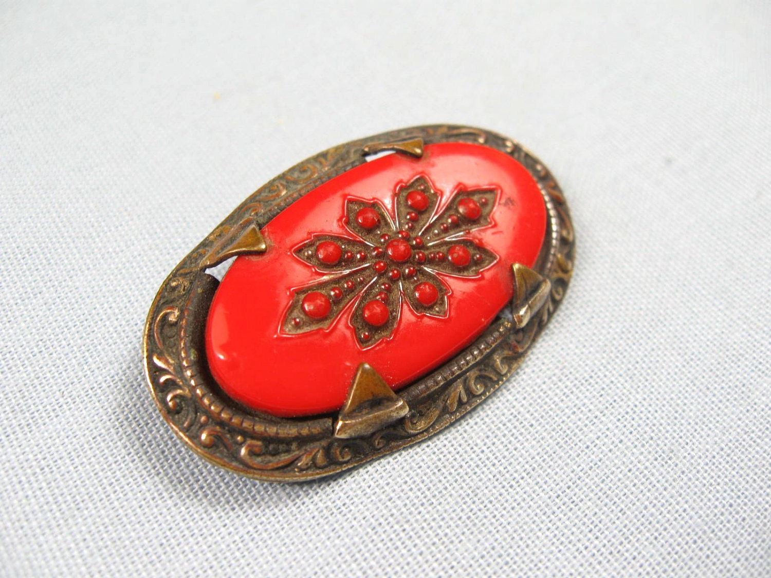 Vintage 20s Art Deco Red Glass Brooch Jewelry