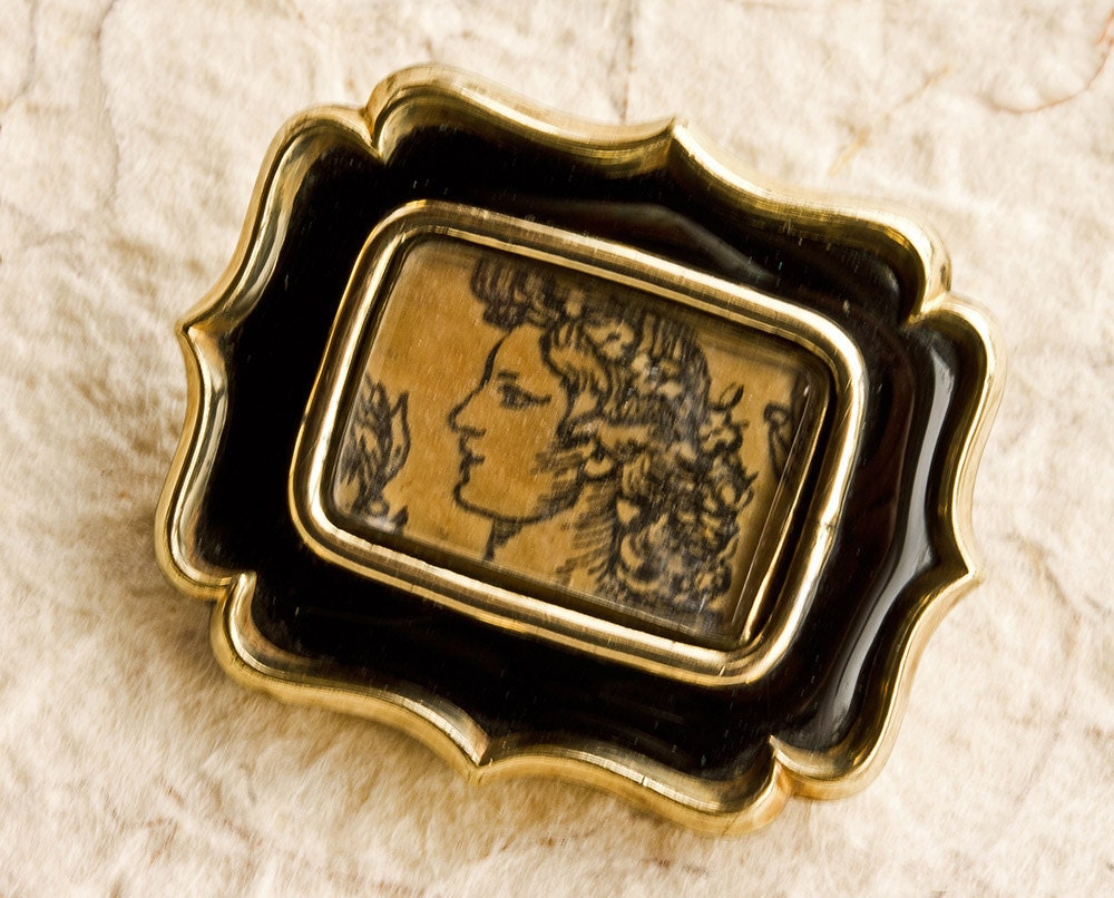 Antique Georgian Mourning Brooch With Classical Portrait - Circa 1830s