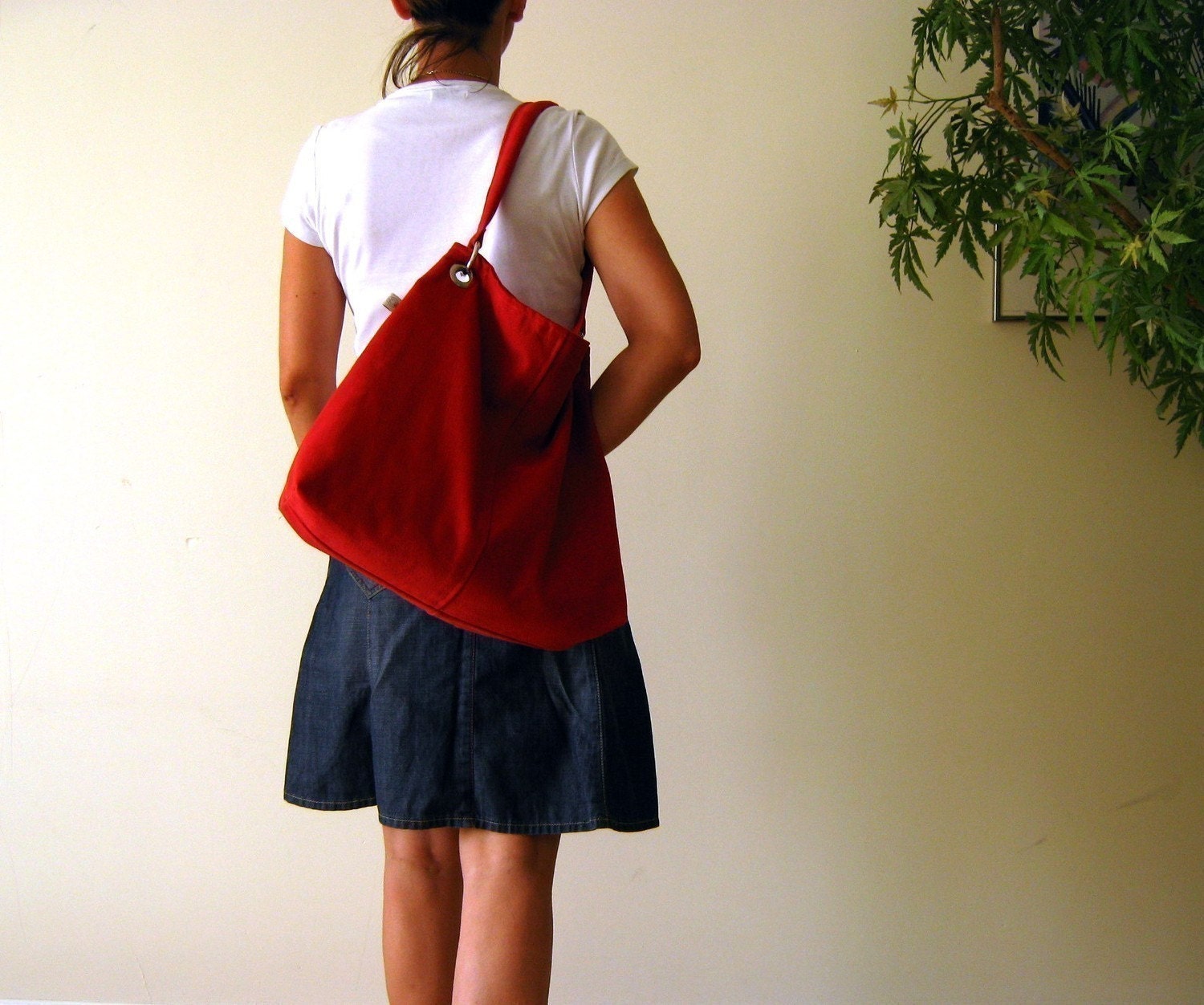 Classy Hobo Bag in Carmine Red - with top ZIPPER CLOSURE -- Large