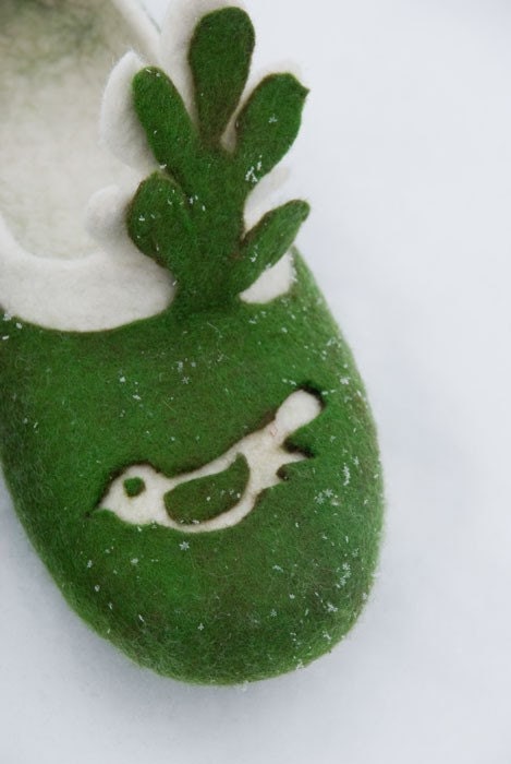 Women house shoes, felted slippers - white birds - Great Grandmother Gift