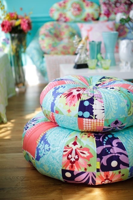 Honey Bun Poufs Sewing Pattern by Amy Butler, FREE shipping with fabric purchase