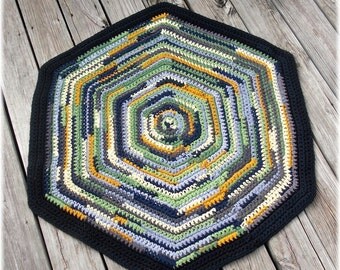 Rag Rug Multi Colored Hexagon  40 inches