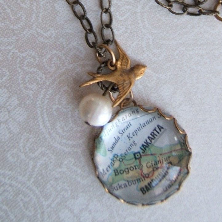 Map Necklace Vintage Atlas Pendant with Bird and Pearl Antique Brass Gold Custom Your City Wings