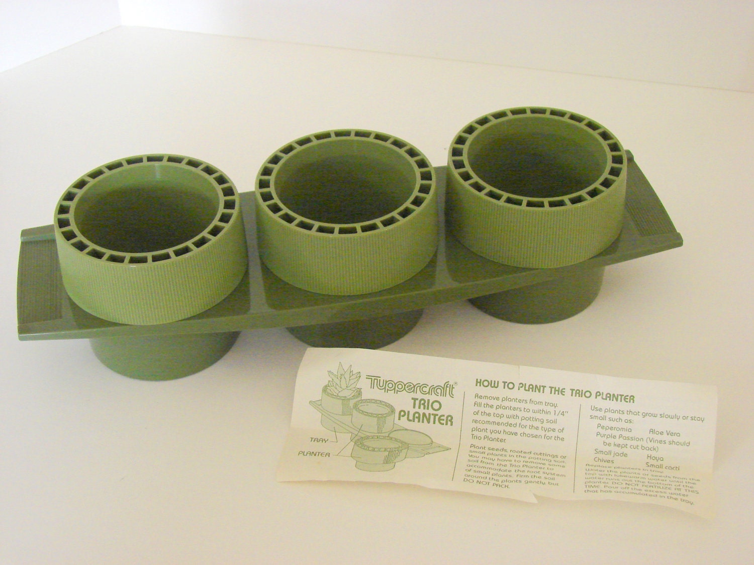 Vintage Windowsill Herb Green Planter by Tuppercraft Tupperware