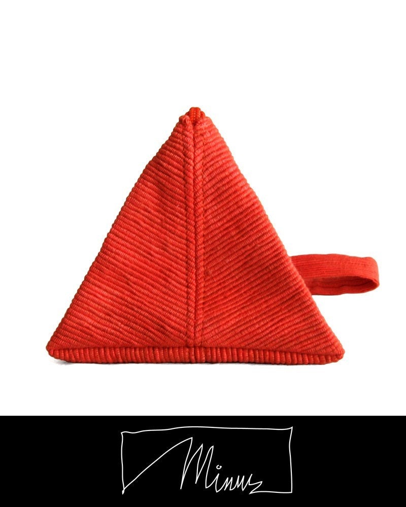 Toblerone pouch in paprika