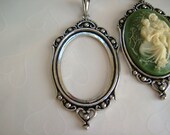 5 Pieces of Classic Antique Silver OR Antique Gold Plated Cabochon Pendant Settings, fit 40x30 mm oval (U Pick)