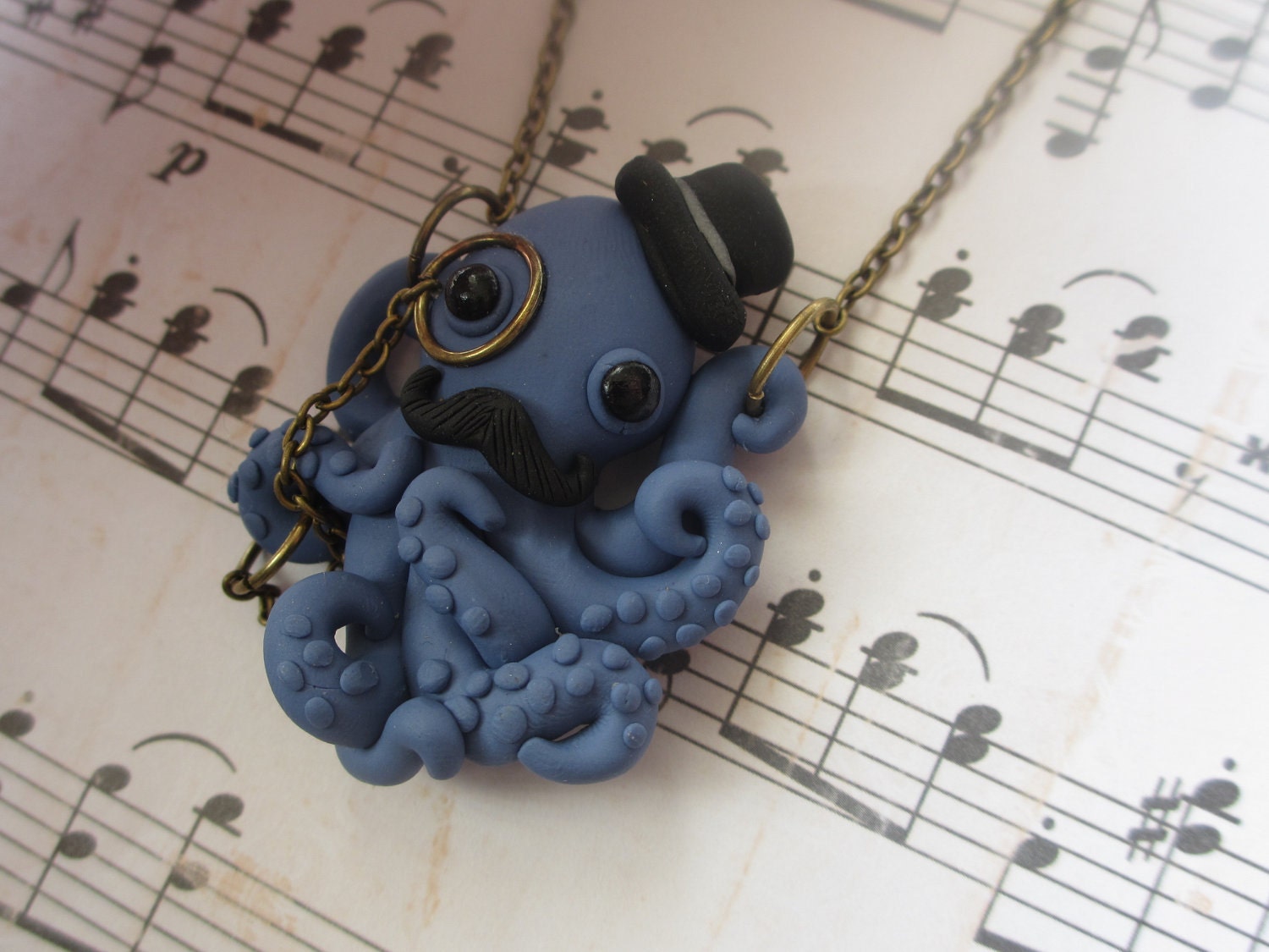 Dapper Octopus necklace - Blue