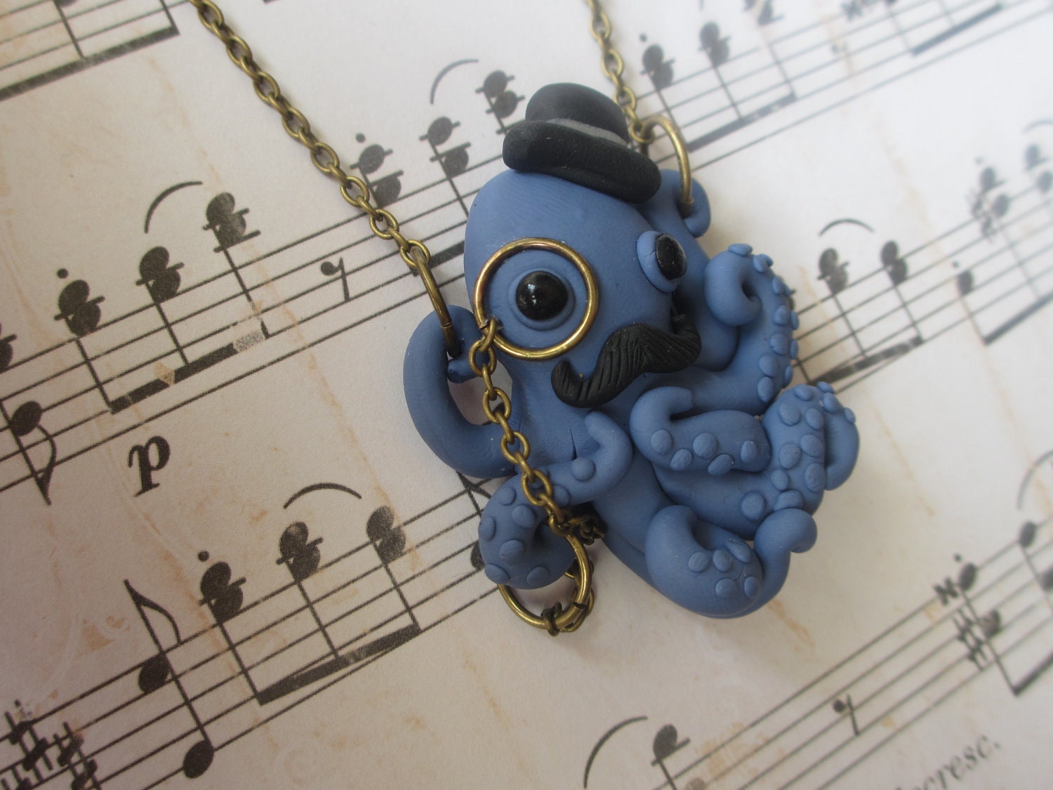 Dapper Octopus necklace - Blue