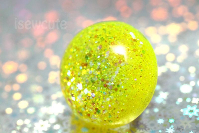 Neon Citrus Yellow Resin Cocktail Ring Big Sparkly Summer Trend Glitter Modern Electric Bright Lemon Dome Ring Handmade by isewcute on Etsy