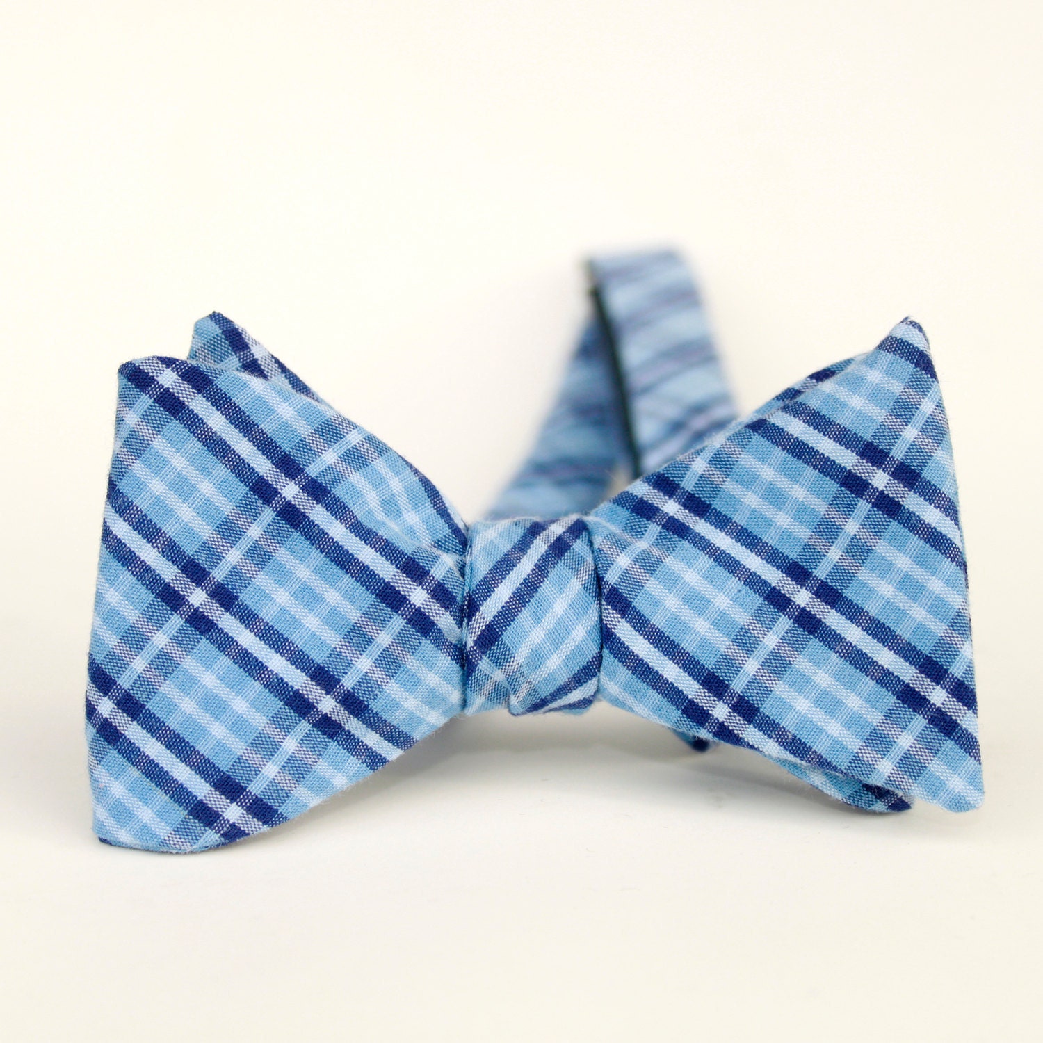 mens bow tie in blue and blue