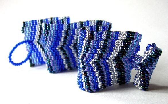 Point me to Purple Peyote Cuff