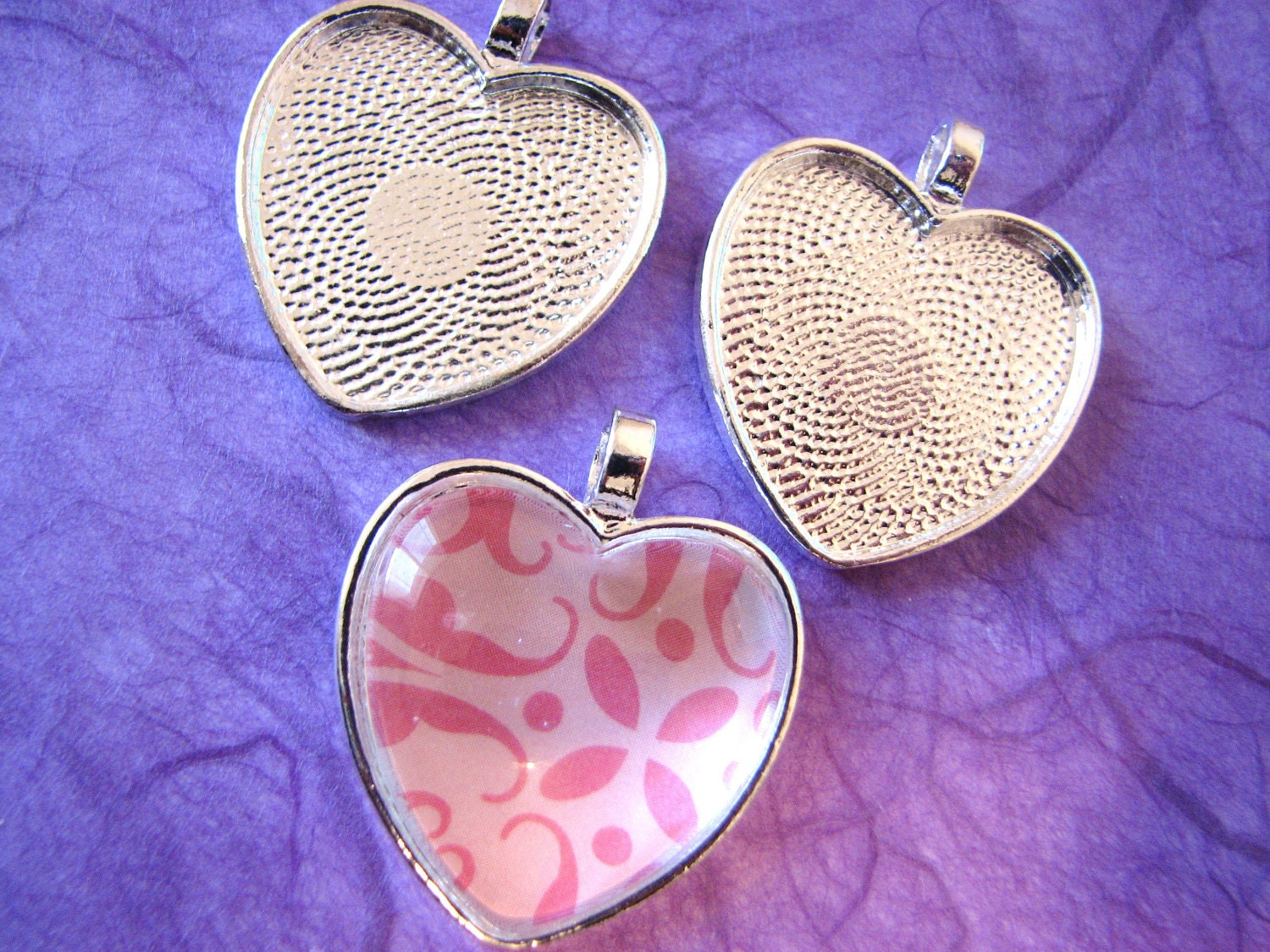 20 Silver Plated HEART Bezels Pendant Trays 25mm STURDY