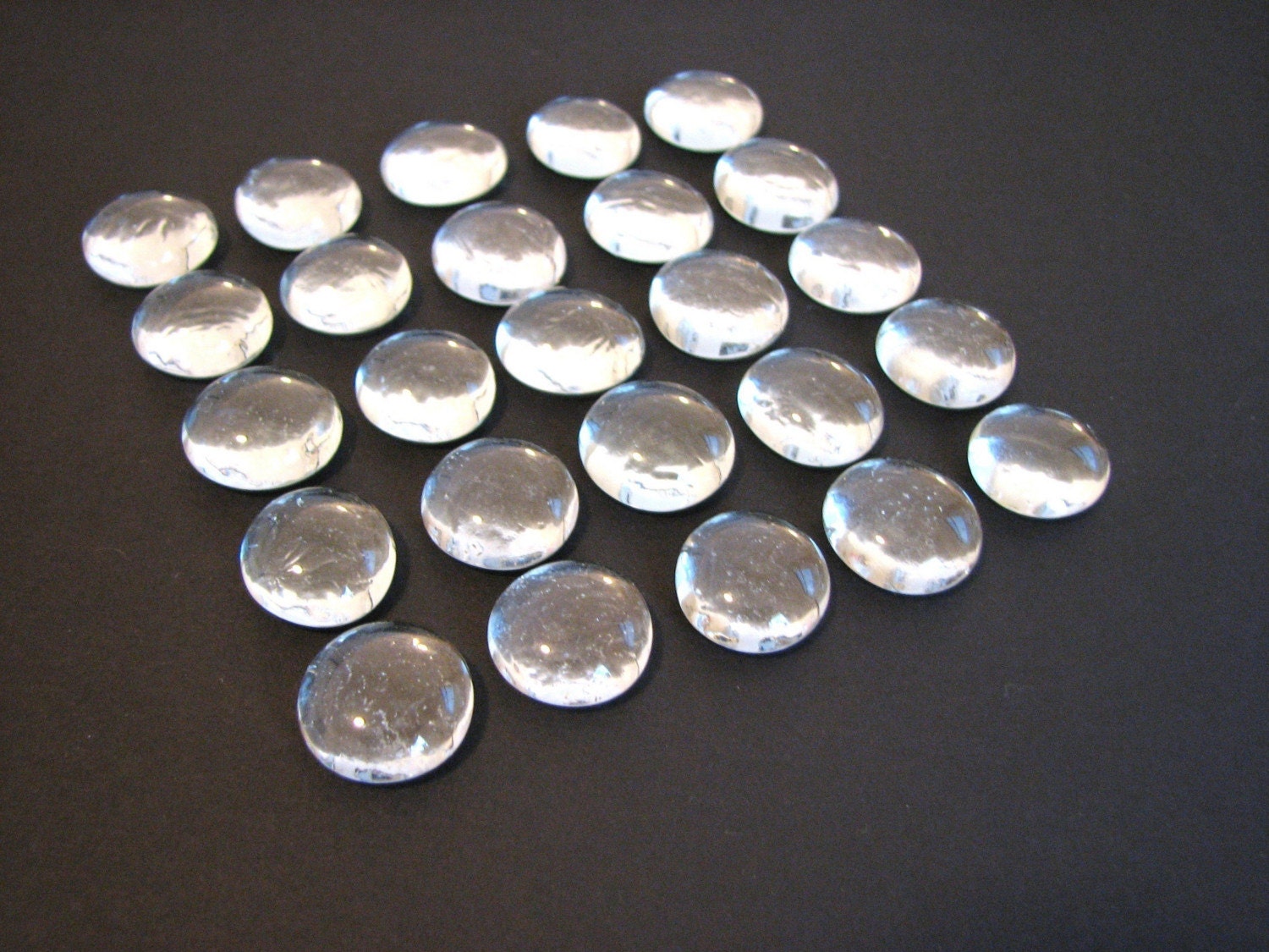 100 Clear Glass Bubbled Gems Marbles 5/8 by theglassconnection